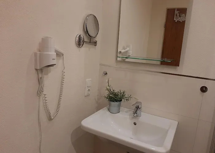 Zum Sonnenschein * זימראת'